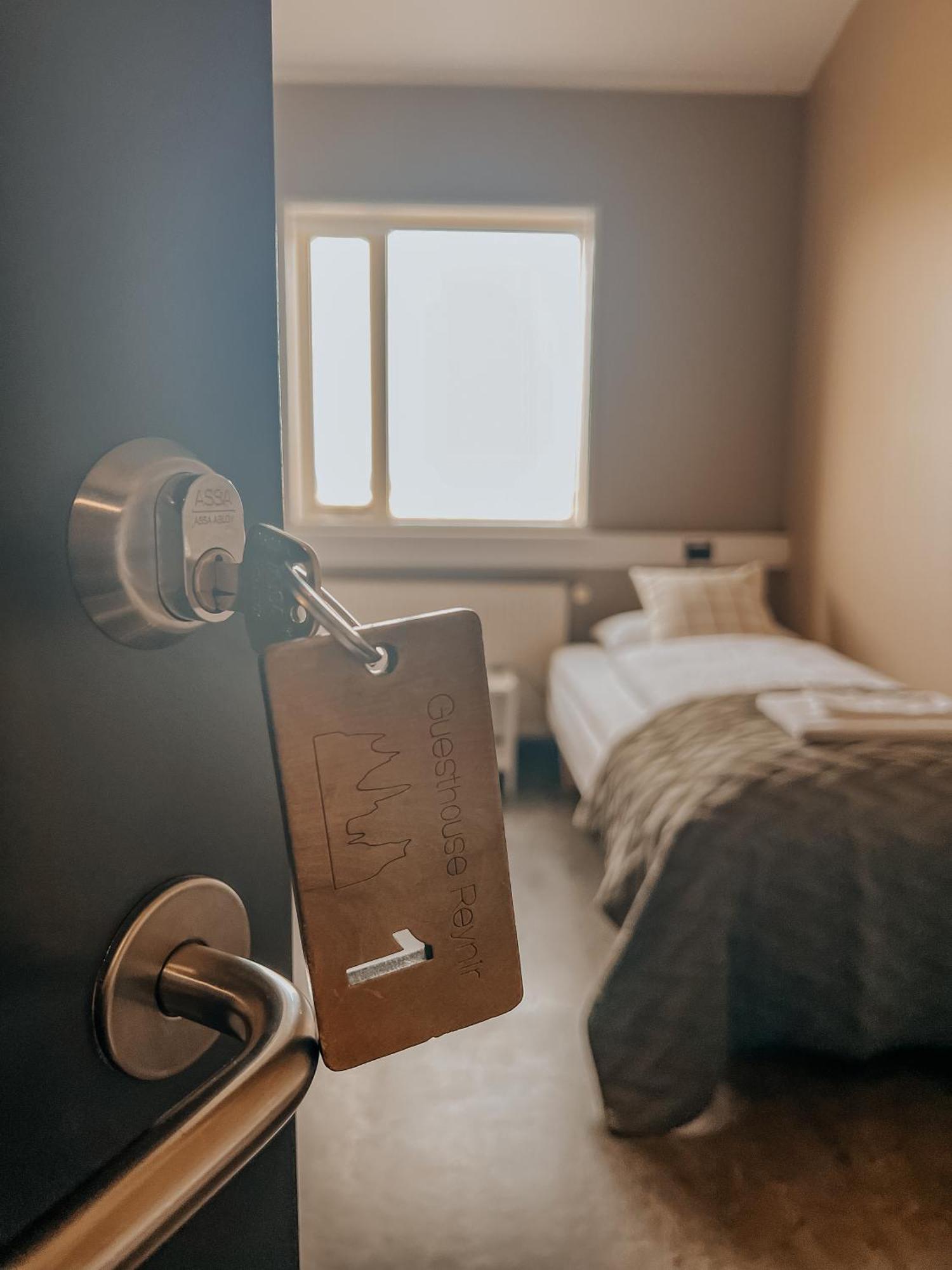 Guesthouse Reynir فيك المظهر الخارجي الصورة
